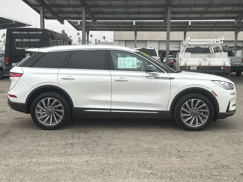 Certified 2023 Lincoln Corsair Reserve w/ Equipment Group 201A image 3