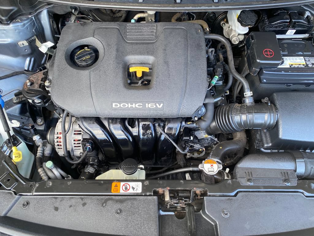 Used 2017 Kia Forte S w/ S Premium Package FWD image 10