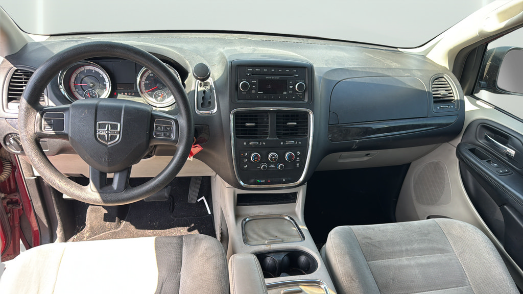 Used 2014 Dodge Grand Caravan SXT FWD image 30