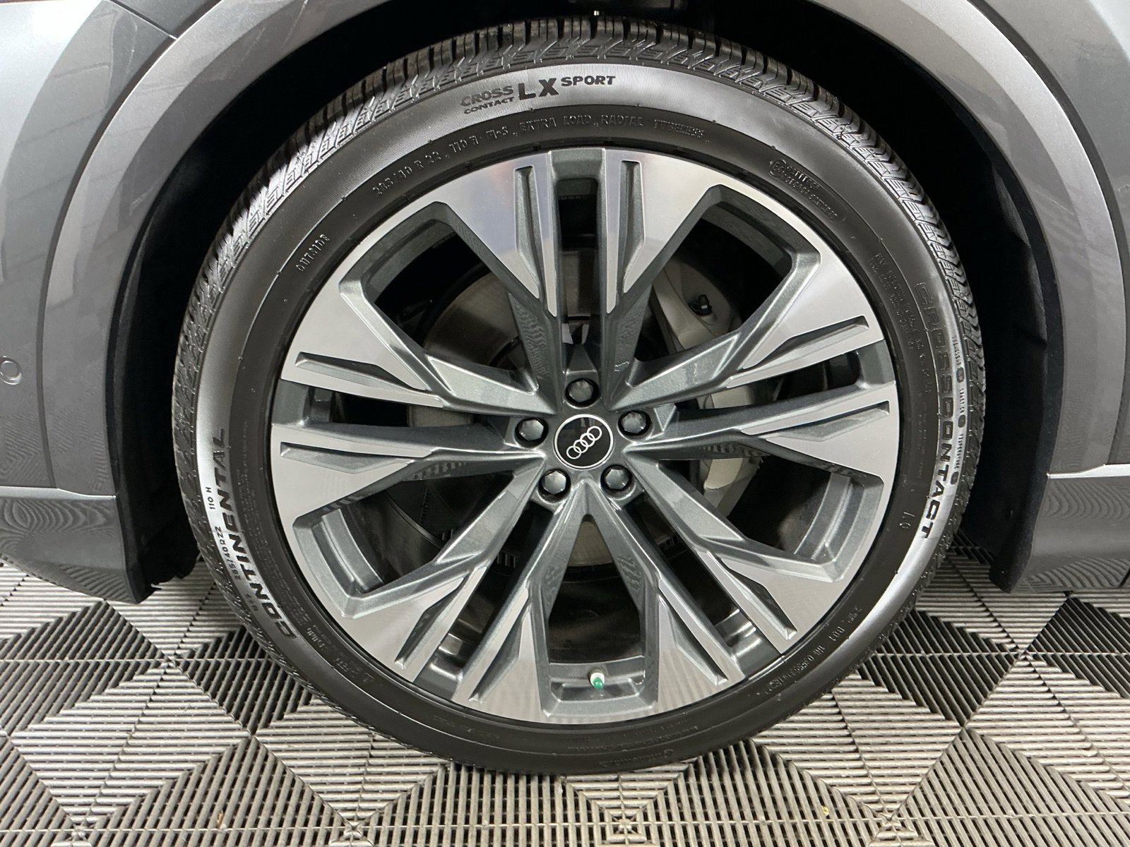 New 2026 Audi Q8 Premium Plus AWD/4WD image 5