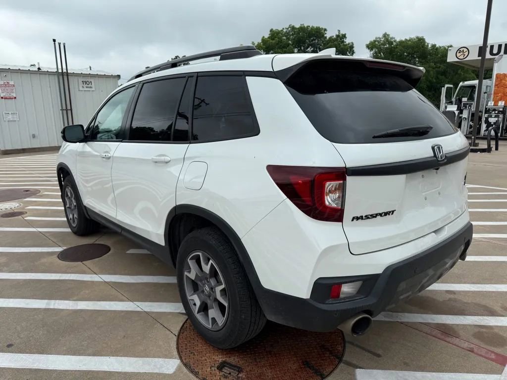Used 2022 Honda Passport TrailSport image 5