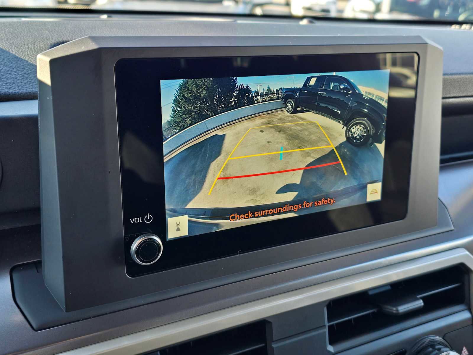 Certified 2025 Toyota Tacoma SR5 image 33