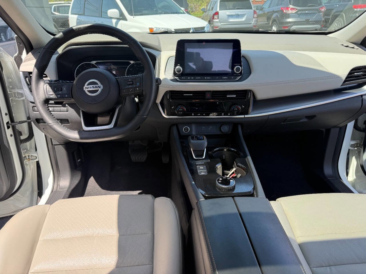Used 2021 Nissan Rogue SV w/ Premium Package AWD/4WD image 12