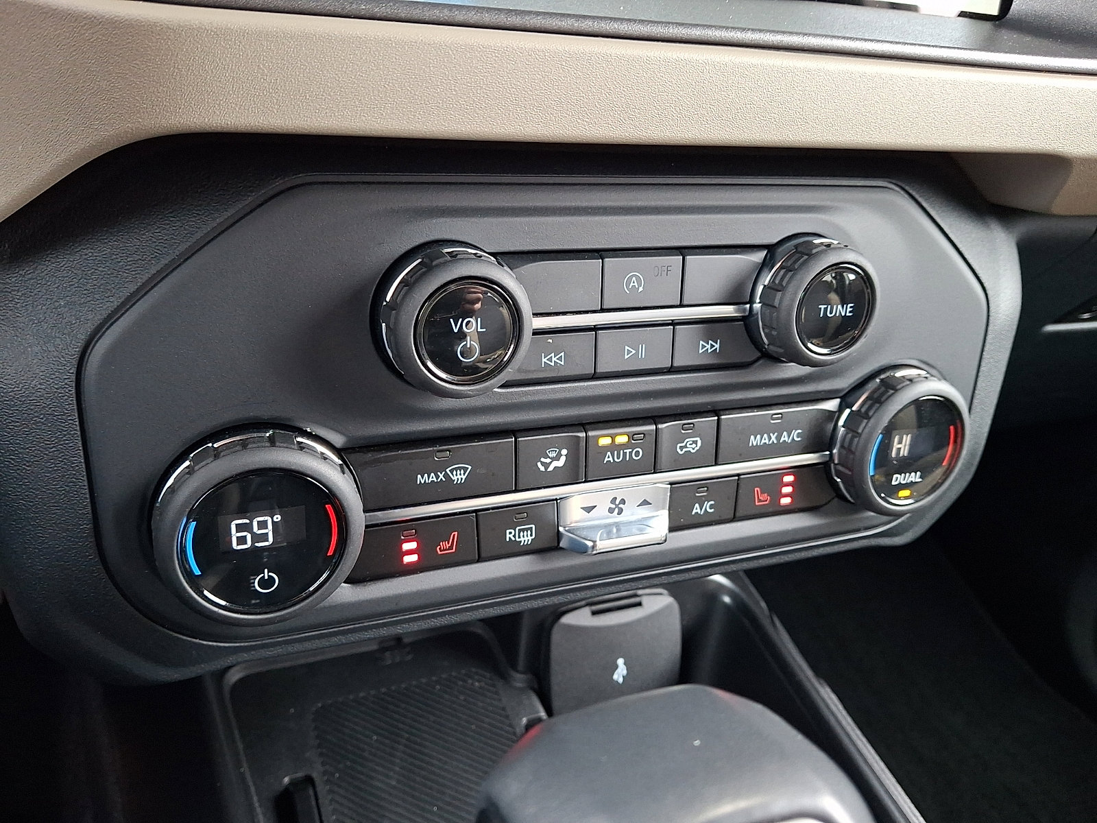 Certified 2025 Ford Bronco Big Bend image 18