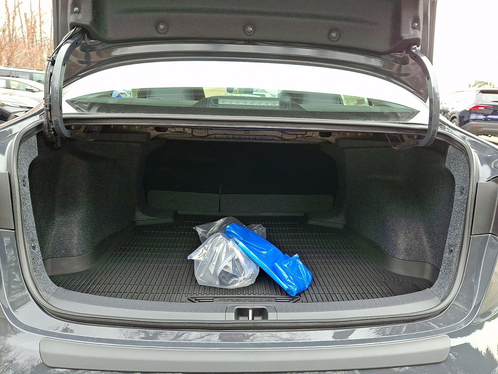 Used 2026 Toyota Corolla LE FWD image 28