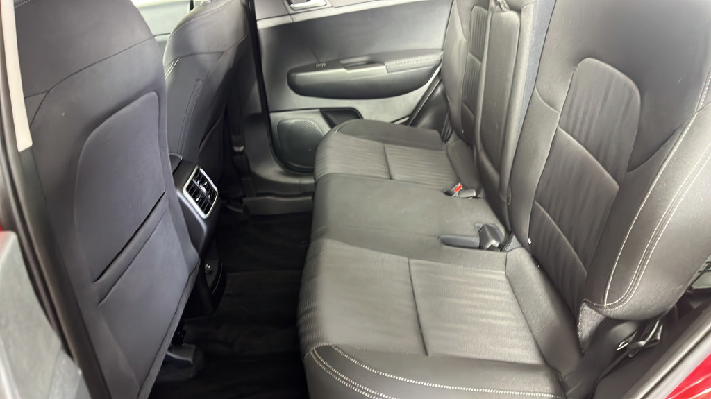 Used 2021 Kia Sportage LX AWD/4WD image 18