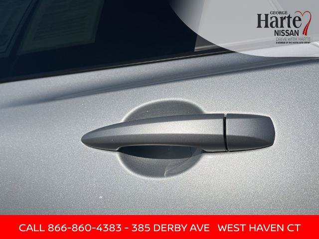 Certified 2023 Nissan Rogue SV w/ SV Premium B Package AWD/4WD image 16