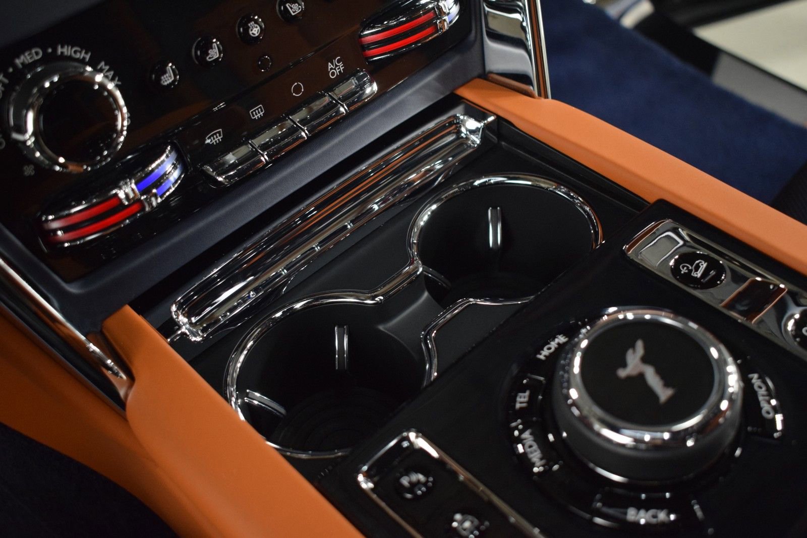 New 2026 Rolls-Royce Cullinan image 33