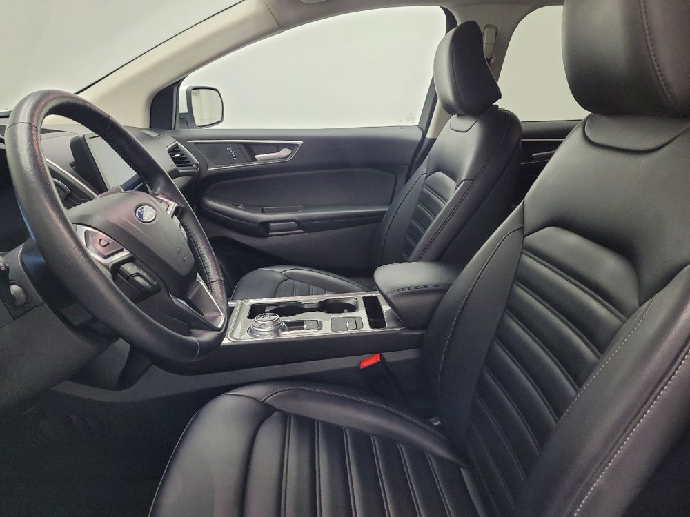 Used 2024 Ford Edge SEL image 17