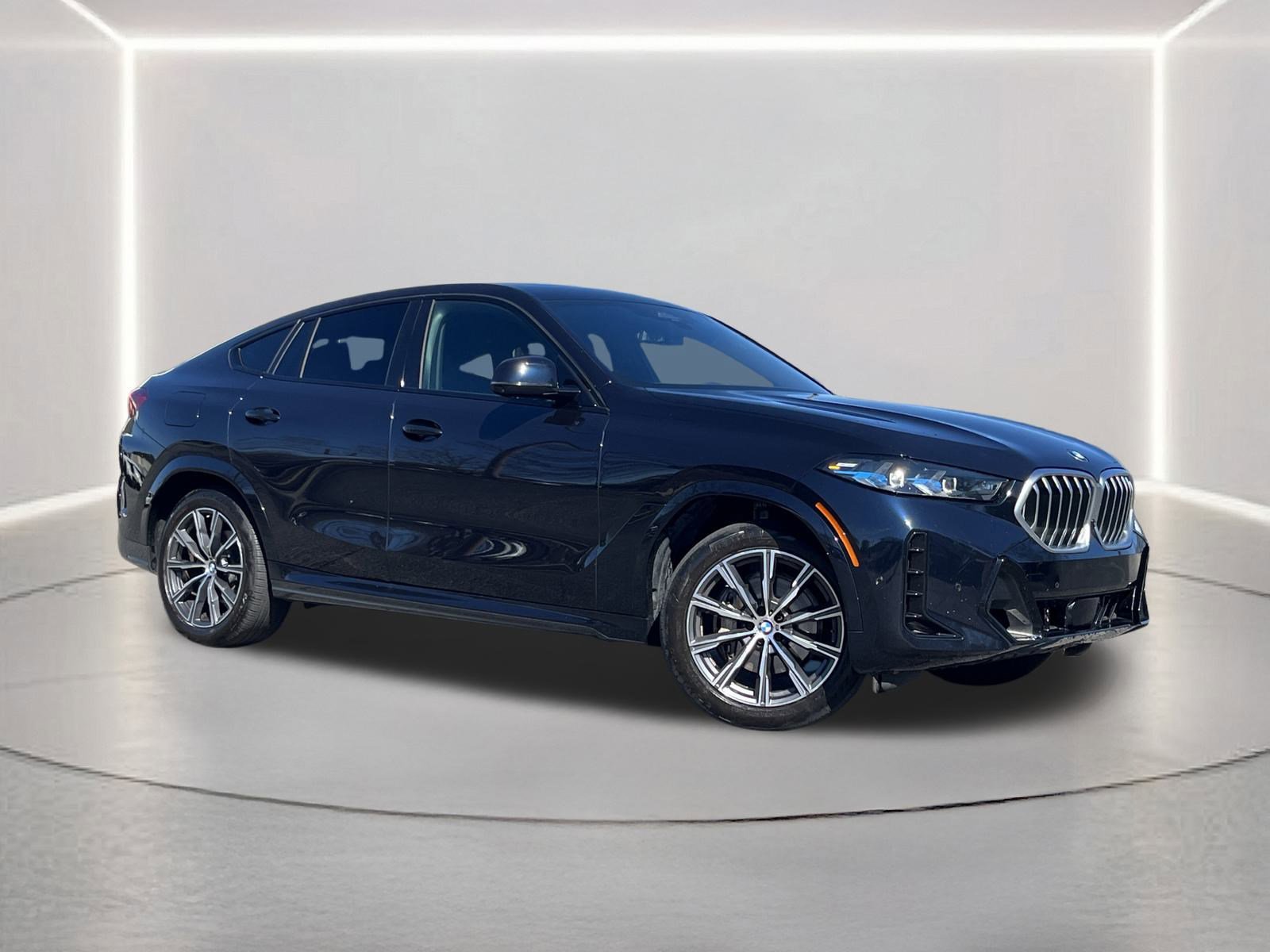 Used 2024 BMW X6 xDrive40i image 2