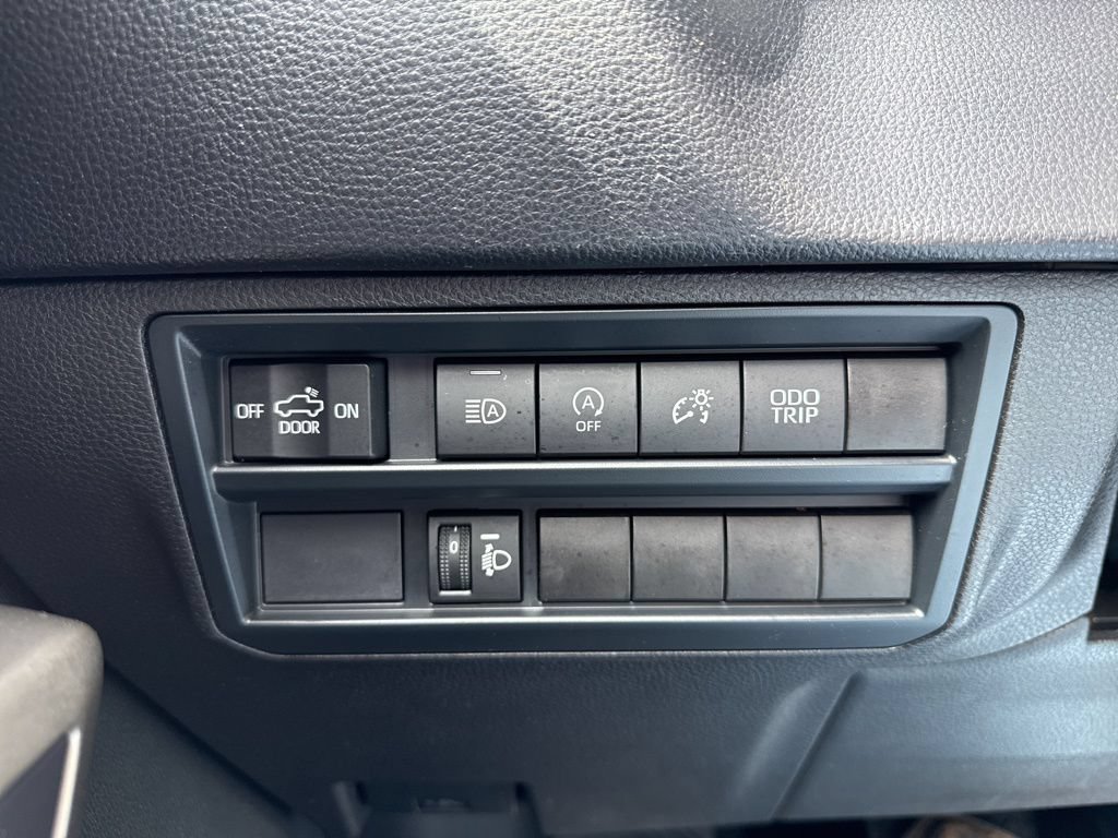 Used 2025 Toyota Tundra SR5 AWD/4WD image 24