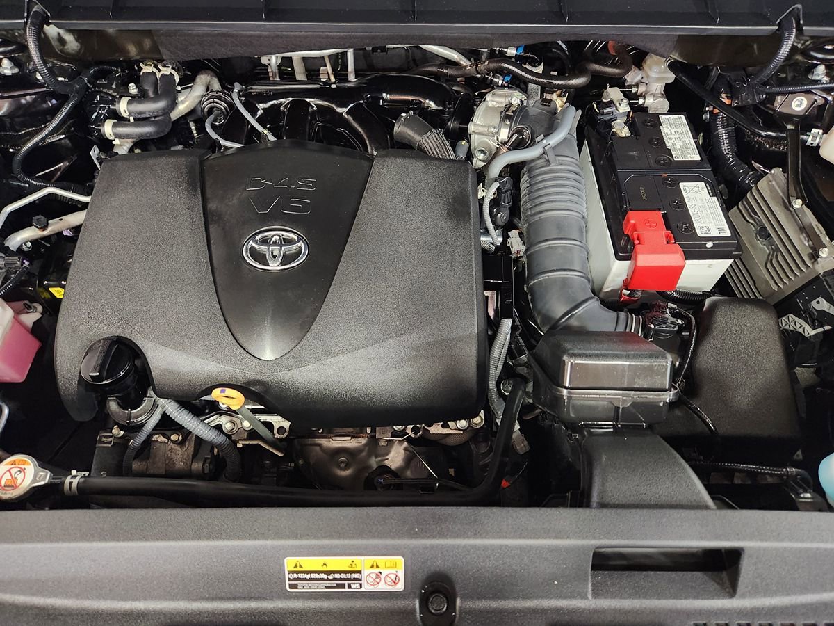 Used 2022 Toyota Highlander XLE FWD image 54