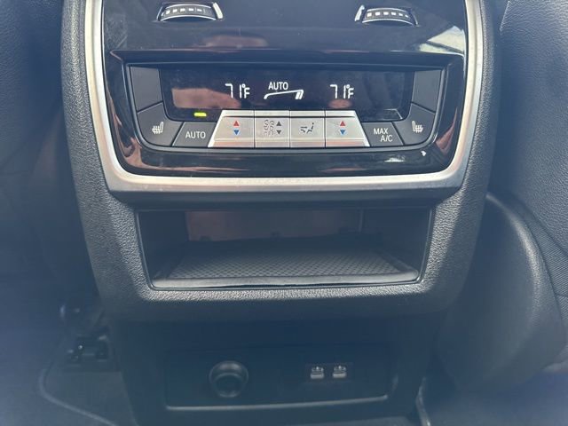 Used 2024 BMW X7 xDrive40i image 19