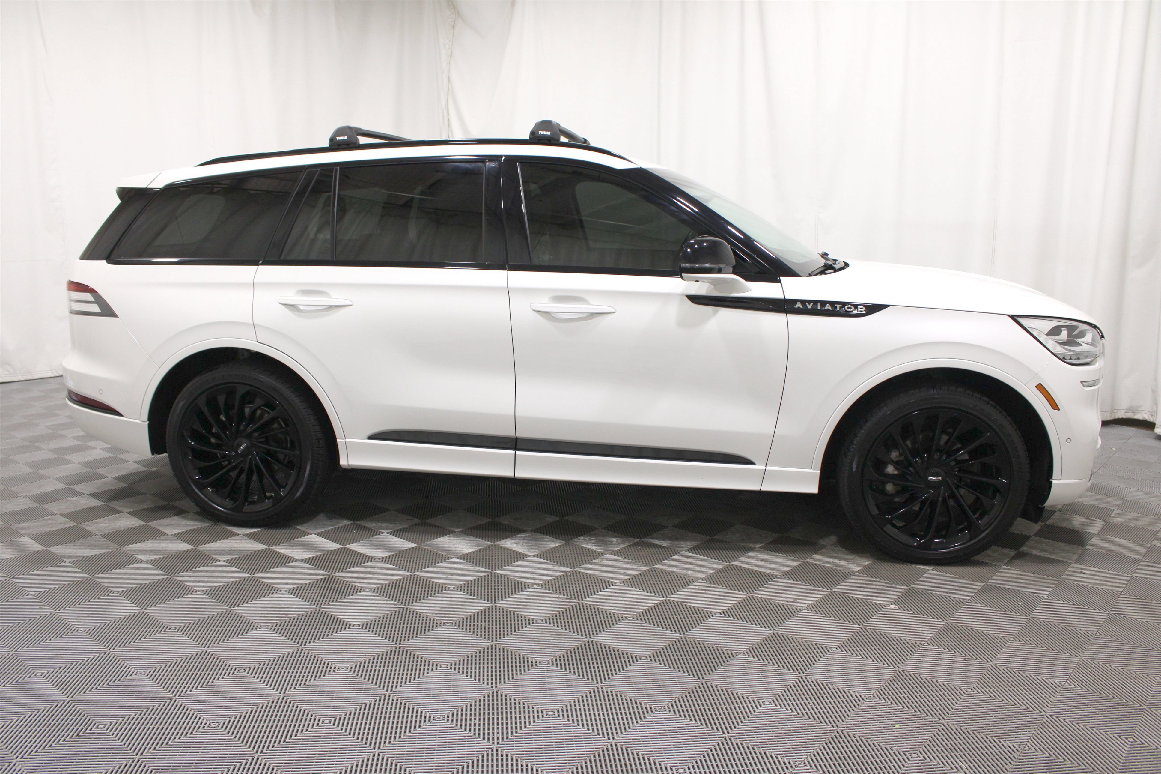 Used 2023 Lincoln Aviator Reserve w/ Equipment Group 201A AWD/4WD image 35