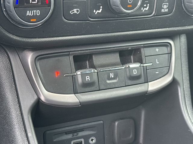 Used 2023 GMC Terrain AT4 w/ Infotainment Package II AWD/4WD image 32