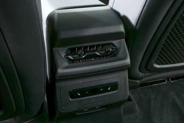 Certified 2025 Audi A6 e-tron Premium Plus w/ Premium Plus image 21