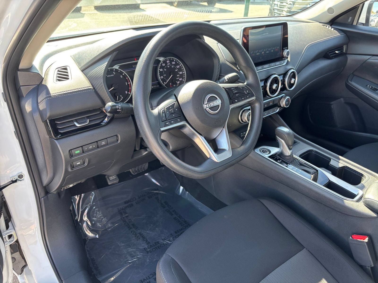 Used 2025 Nissan Sentra SV FWD image 32