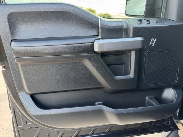 Used 2020 Ford F150 4x4 SuperCrew image 4
