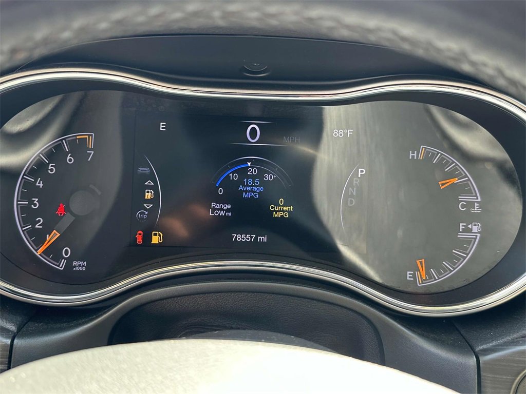 Used 2021 Jeep Grand Cherokee Limited image 21