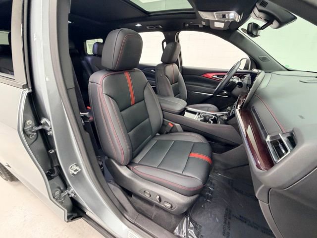 Certified 2026 Chevrolet Traverse RS image 31