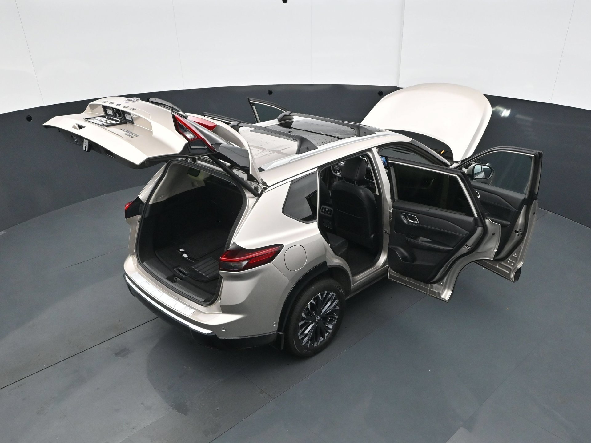 Used 2026 Nissan Rogue Platinum w/ Platinum Premium Package AWD/4WD image 44