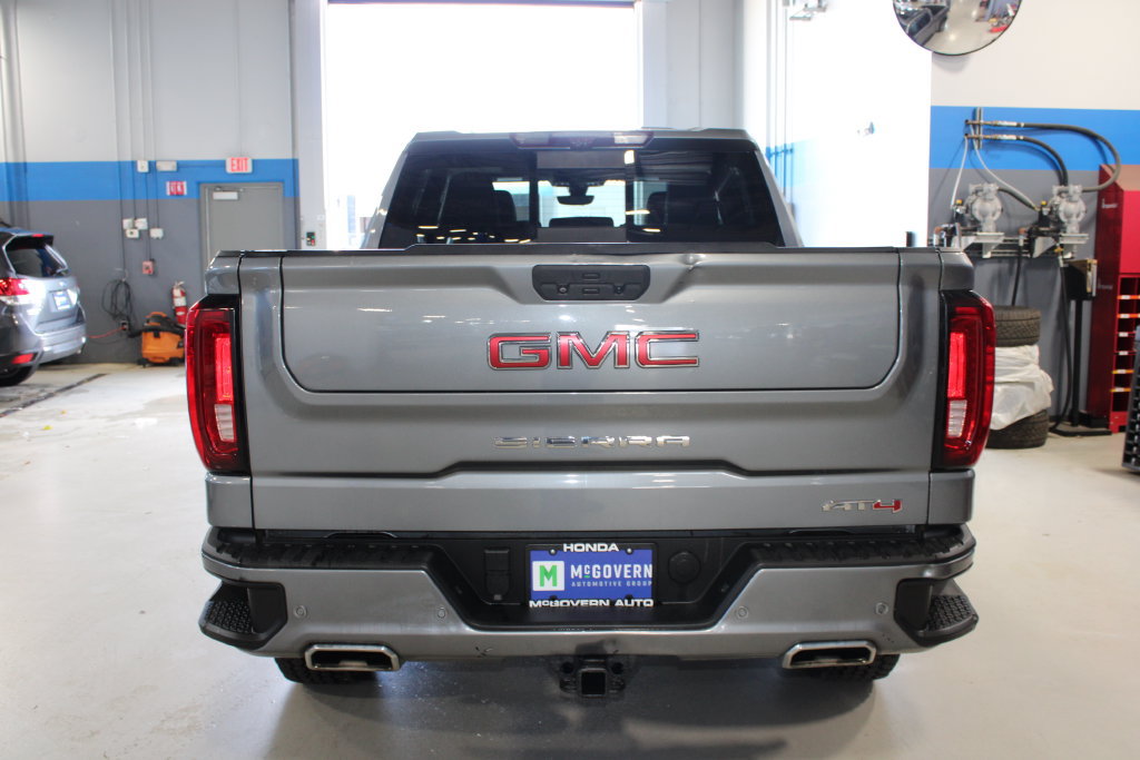 Used 2022 GMC Sierra 1500 AT4 w/ Technology Package AWD/4WD image 28