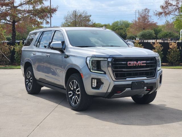 Used 2024 GMC Yukon AT4 w/ Technology Package AWD/4WD image 3