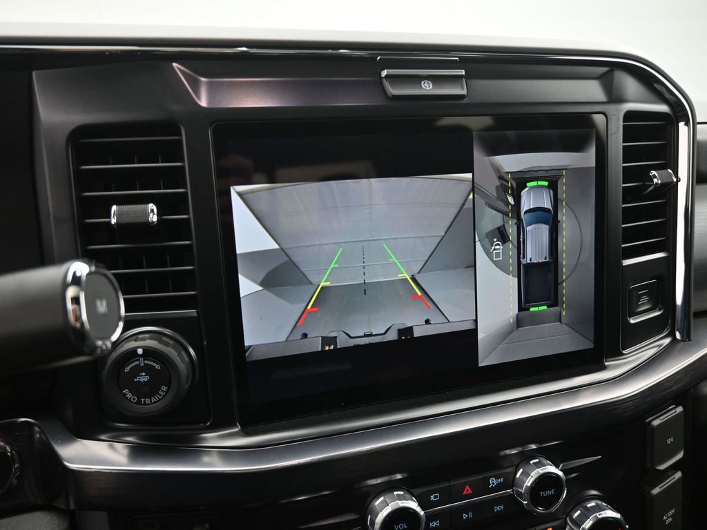 New 2026 Ford F250 Lariat w/ Black Appearance Package image 16