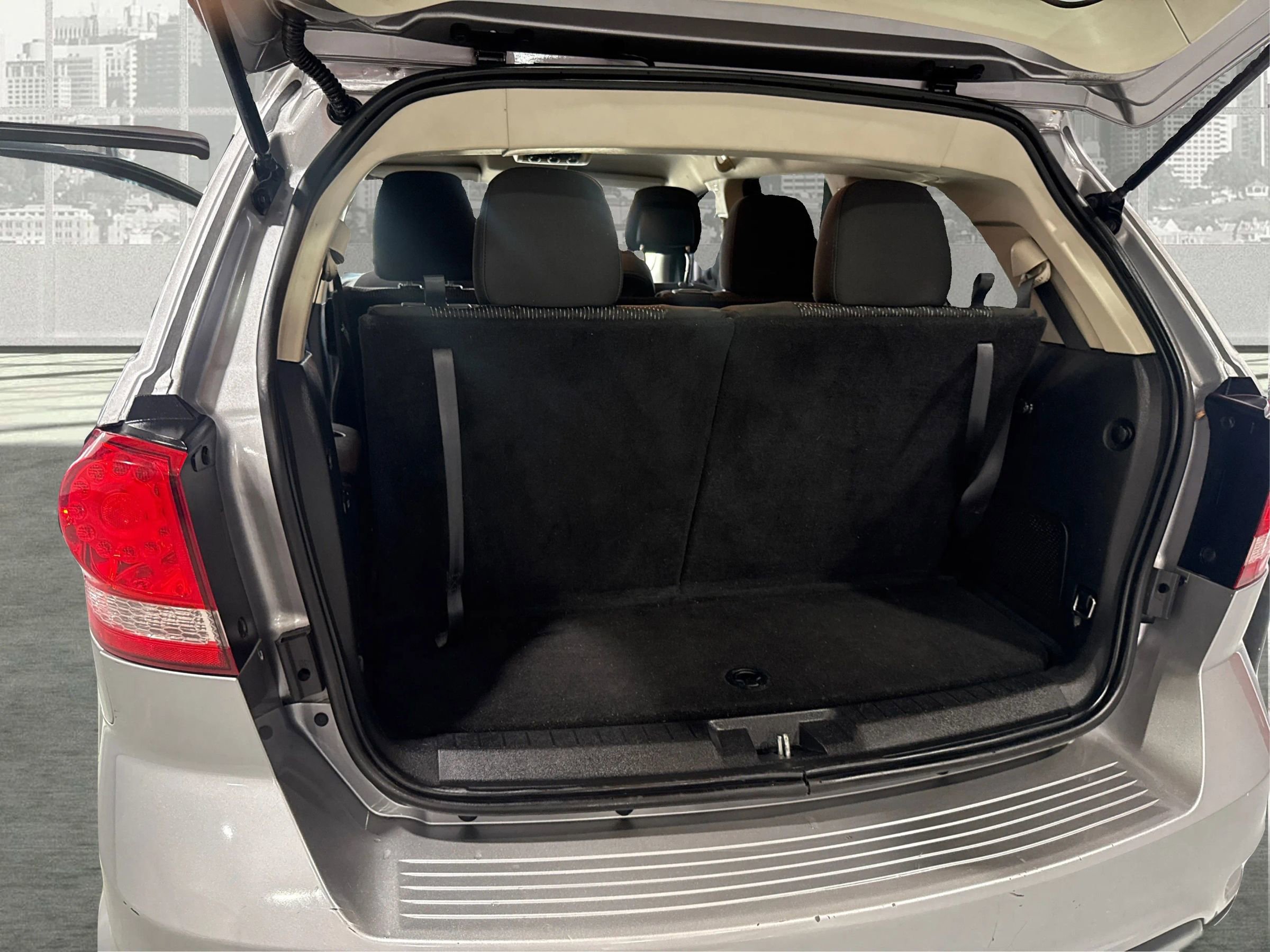 Used 2016 Dodge Journey SXT w/ Comfort/Convenience Group image 13