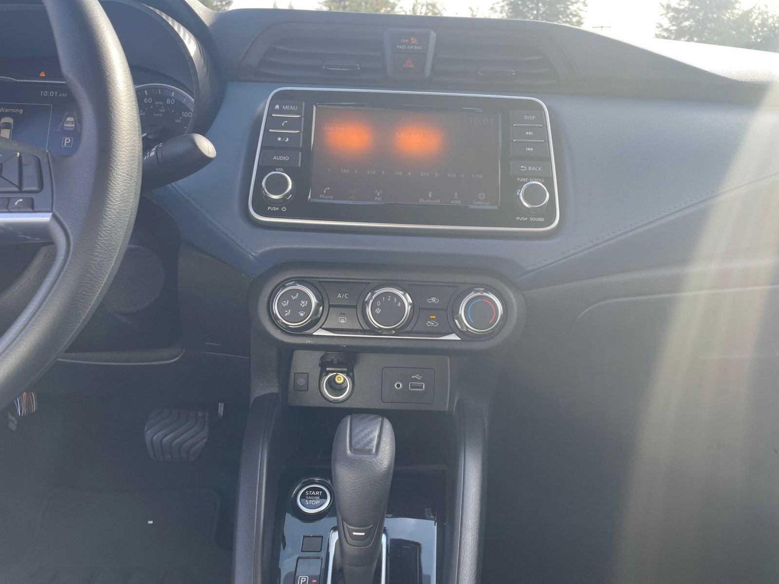 Used 2025 Nissan Versa SV image 17
