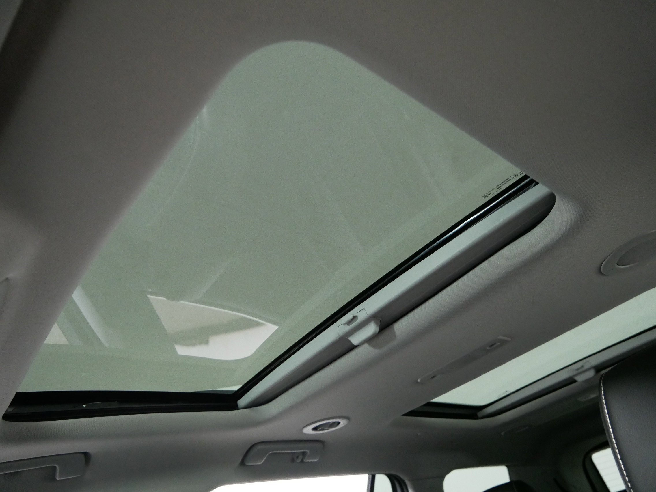 Used 2023 GMC Acadia SLT w/ Technology Package image 31