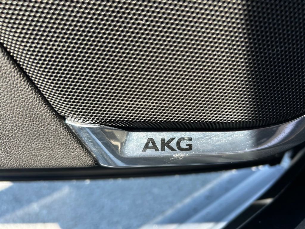 Used 2023 Cadillac Escalade ESV Sport Platinum w/ LPO, ONYX Package image 41