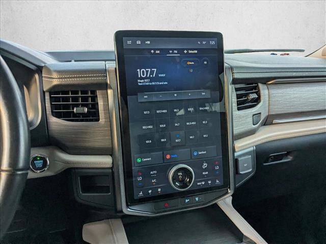 Used 2022 Ford Expedition Limited image 9