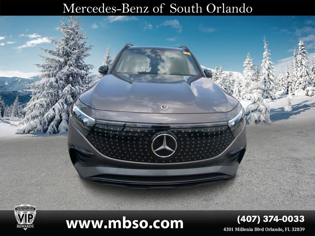 Used 2024 Mercedes-Benz EQB 300 4MATIC image 21
