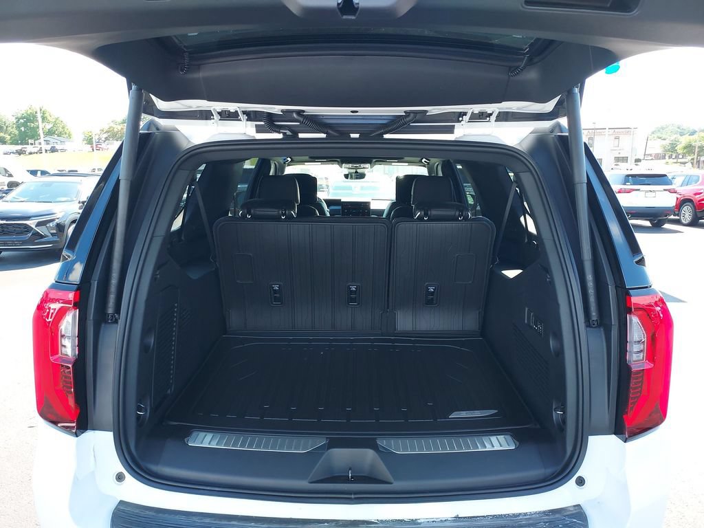 New 2026 GMC Yukon XL AT4 Ultimate w/ LPO, Floor Liner Package AWD/4WD image 31