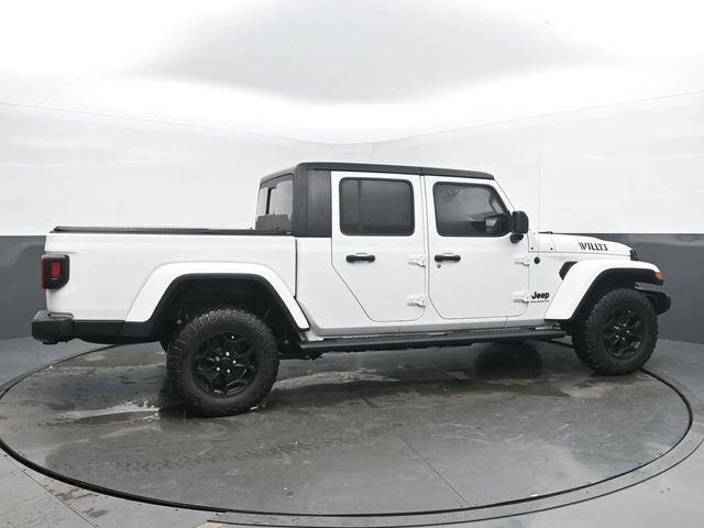 Used 2023 Jeep Gladiator Willys image 6