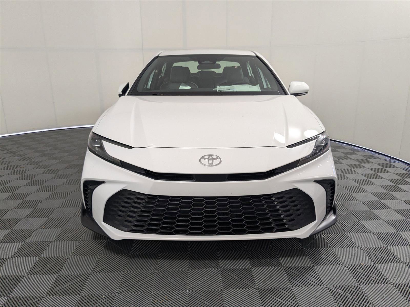New 2026 Toyota Camry SE image 3