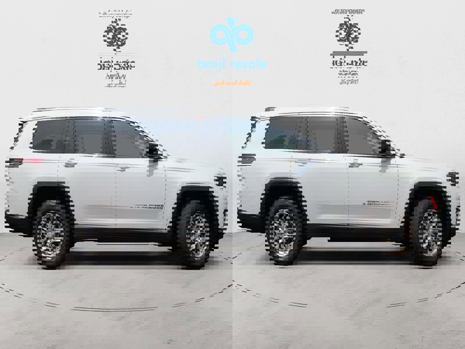 Used 2023 Jeep Grand Cherokee L Laredo w/ Luxury Tech Group I image 9