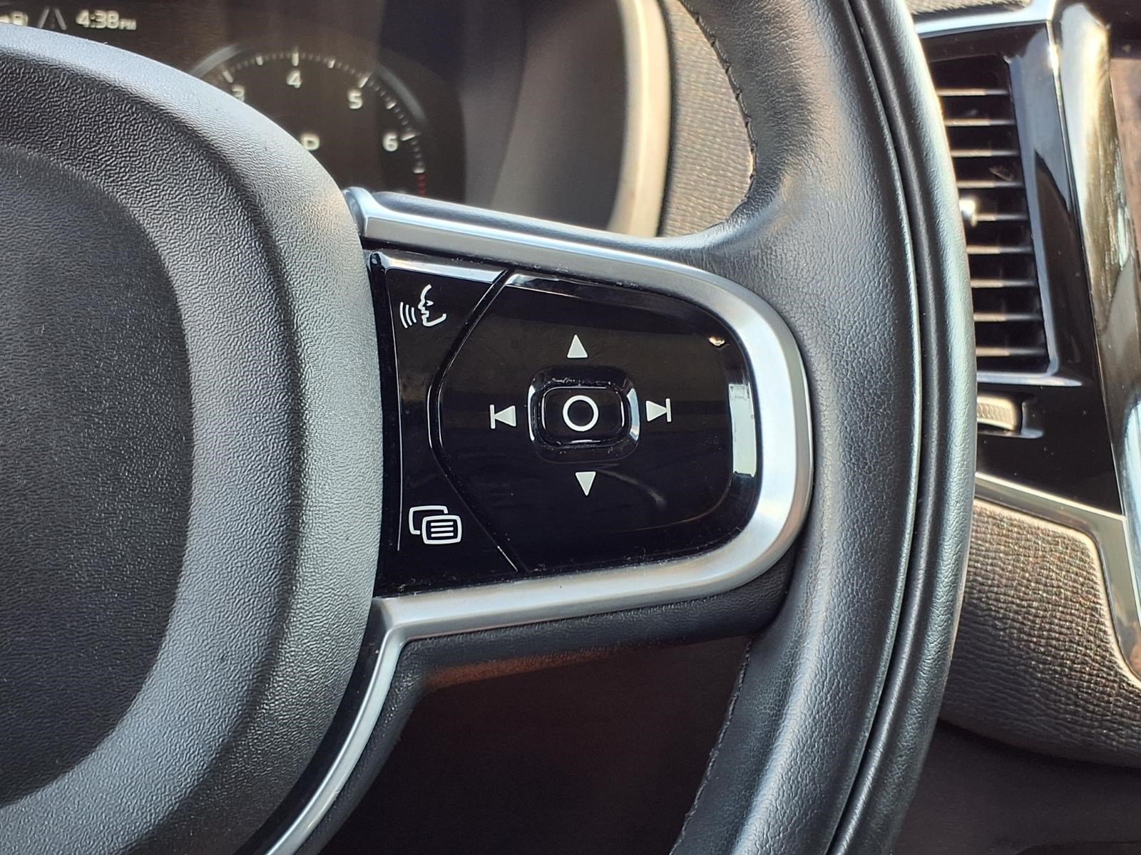 Used 2018 Volvo XC90 T5 Momentum w/ Convenience Package FWD image 23