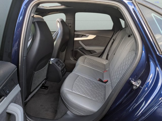 Used 2019 Audi S4 Premium Plus w/ Premium Plus Package AWD/4WD image 30