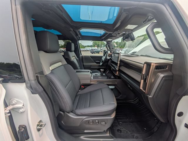 Certified 2025 GMC Hummer EV 3X AWD/4WD image 37
