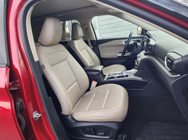 Used 2020 Ford Explorer XLT w/ Equipment Group 202A image 20