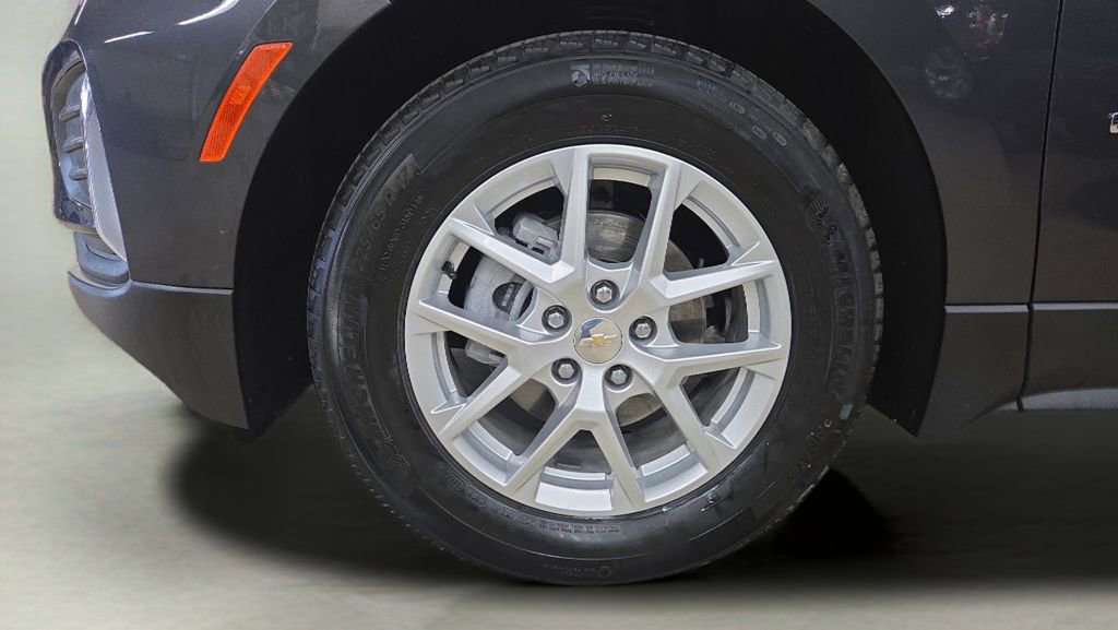 Used 2023 Chevrolet Equinox LT FWD image 30