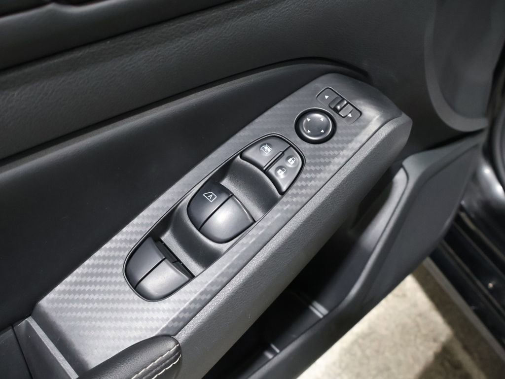 Used 2024 Nissan Altima 2.5 SV image 14