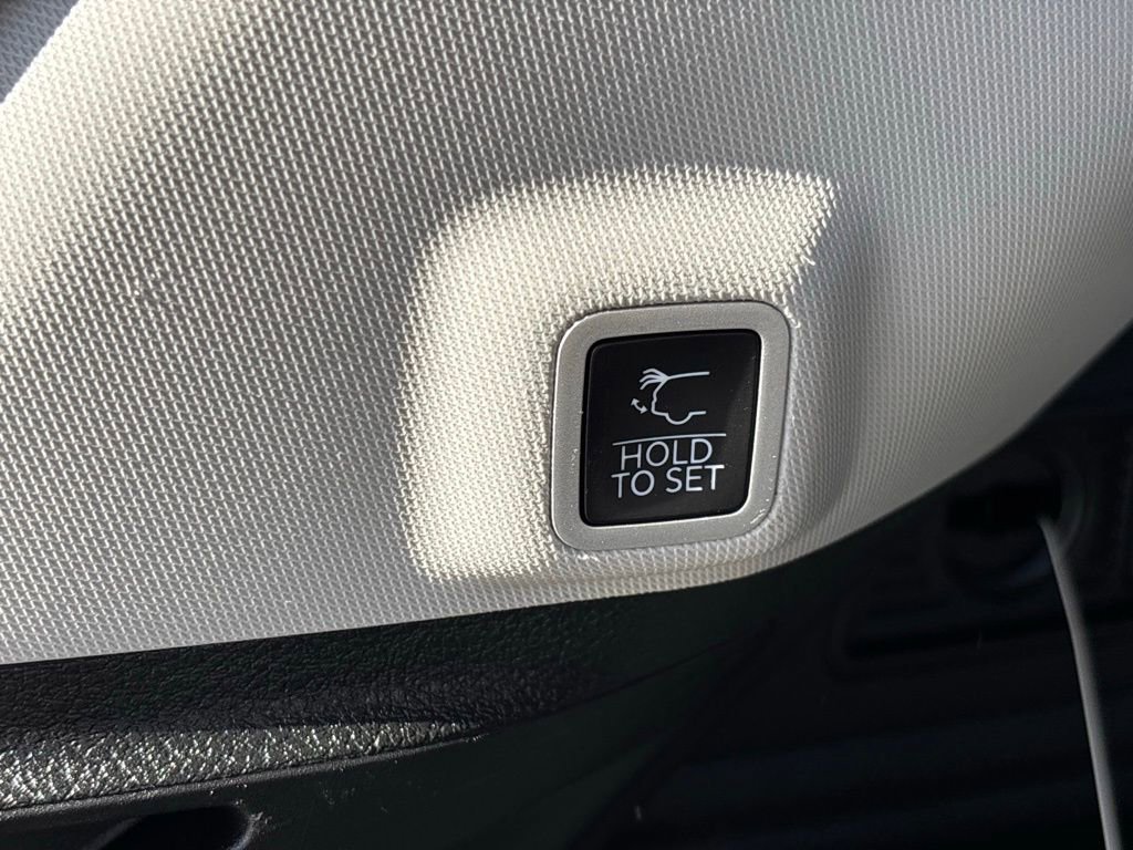 Used 2022 Jeep Grand Cherokee Limited 4xe image 27