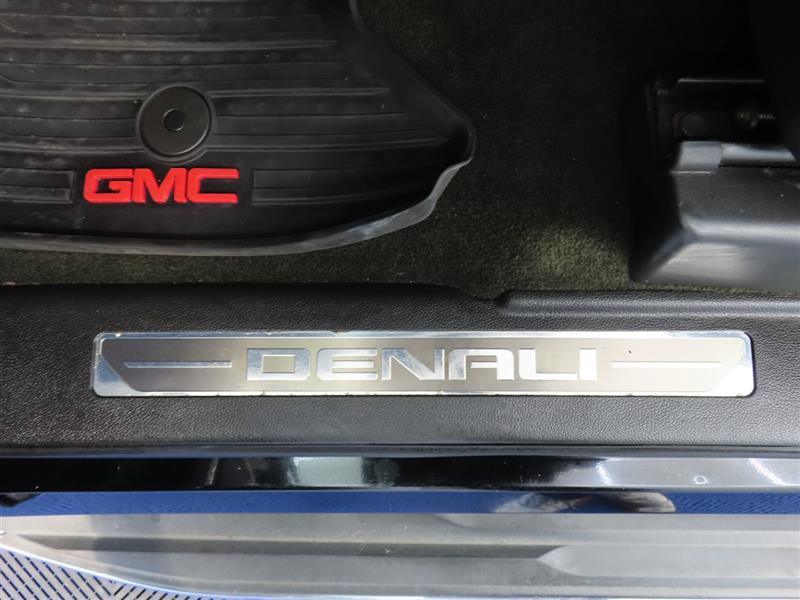 Used 2015 GMC Yukon Denali w/ Open Road Package AWD/4WD image 14
