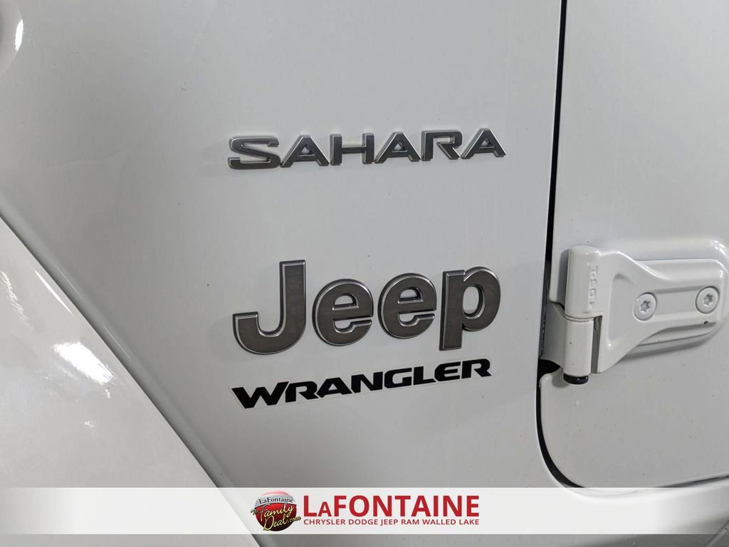 Used 2023 Jeep Wrangler Sahara image 9