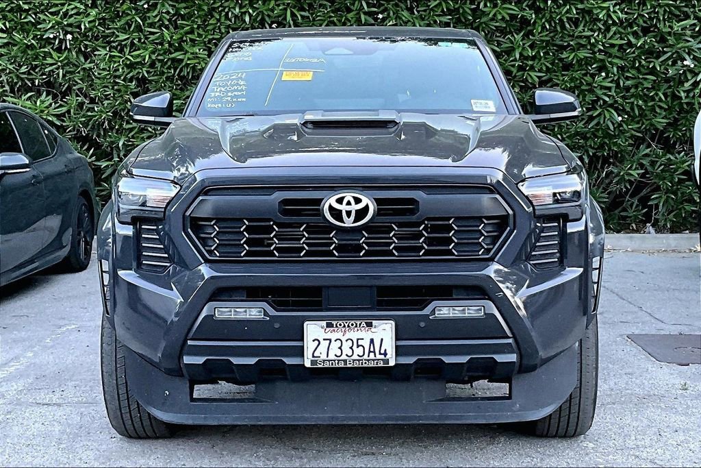 Used 2024 Toyota Tacoma TRD Sport AWD/4WD image 2