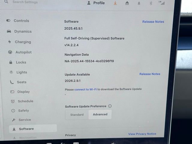 Used 2025 Tesla Model 3 Long Range image 17