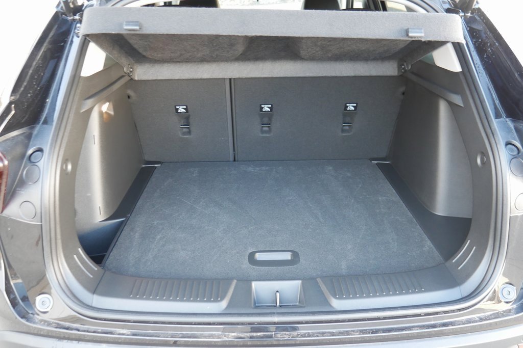 Used 2025 Chevrolet Trax LT w/ Driver Confidence Package image 27